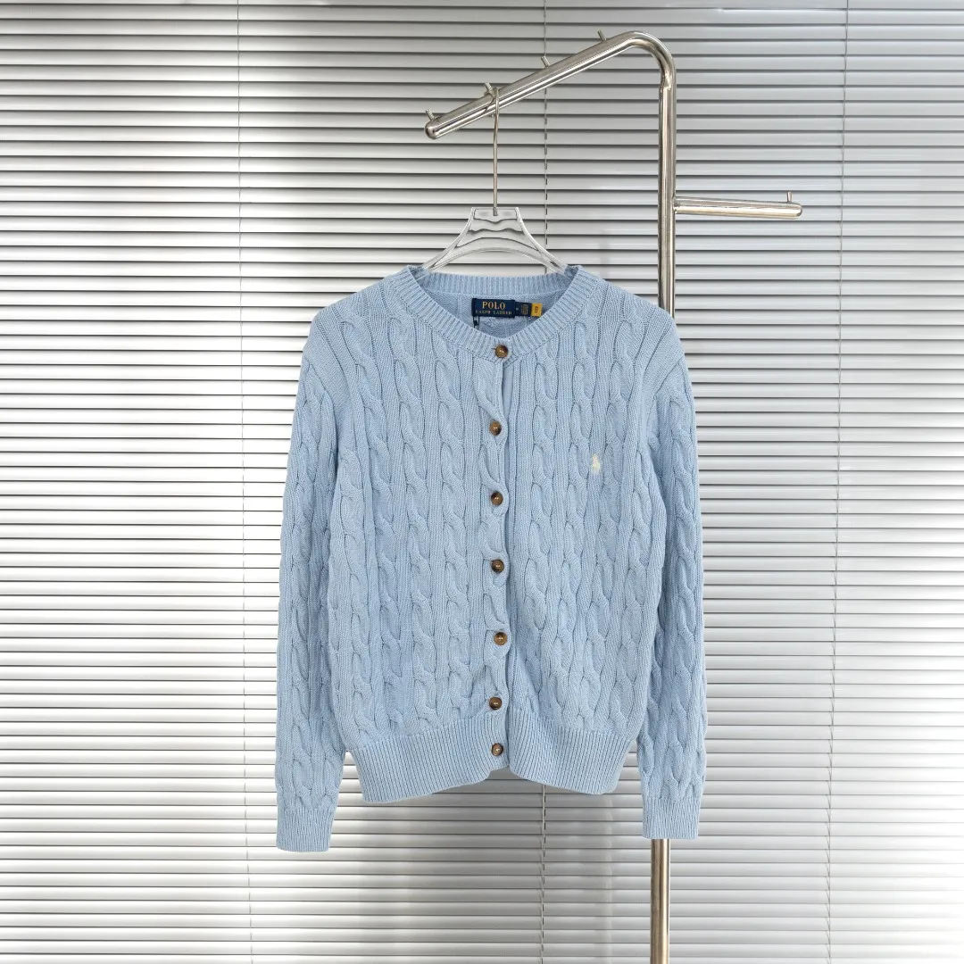 P290 top version (different currencies) You can scan the code to enter the official website. Style: Ralph Lauren POLO Ralph Lauren small label embroidered knitted cardigan jacket. Color: Picture color. Size: S-XL. Fabric: pure cotton. Accessories: full set of customized accessories. No gender distinction. Same style for men and women.